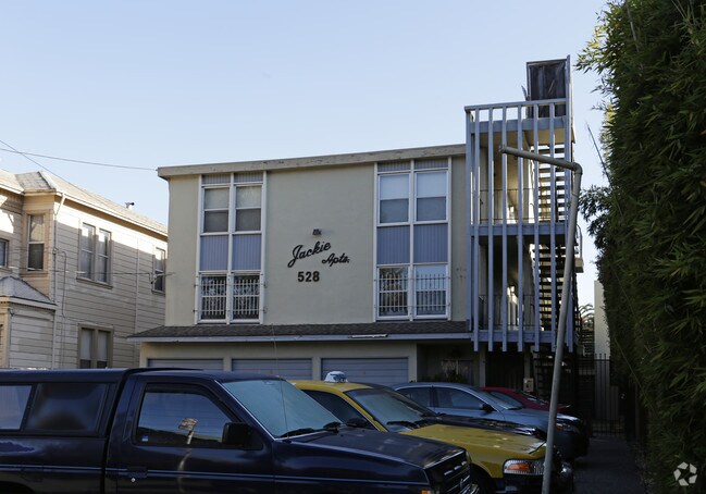 Building Photo - Jackie Apartments