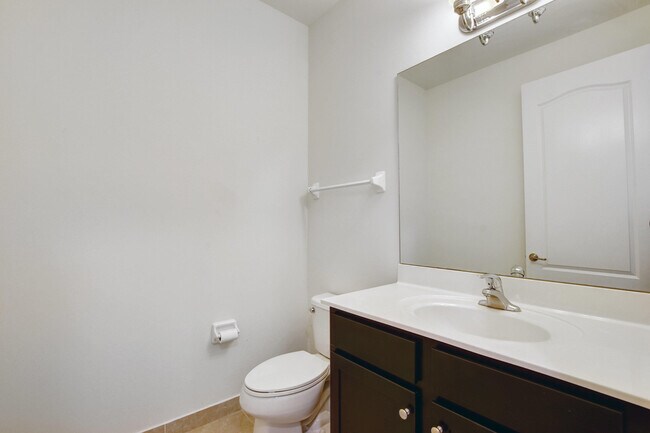 Building Photo - 8979 Gulf Run Way