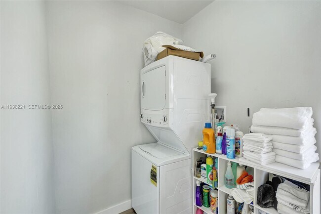 Building Photo - 19625 NW 6th Pl