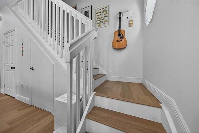 Building Photo - 15 NE 20th Ave