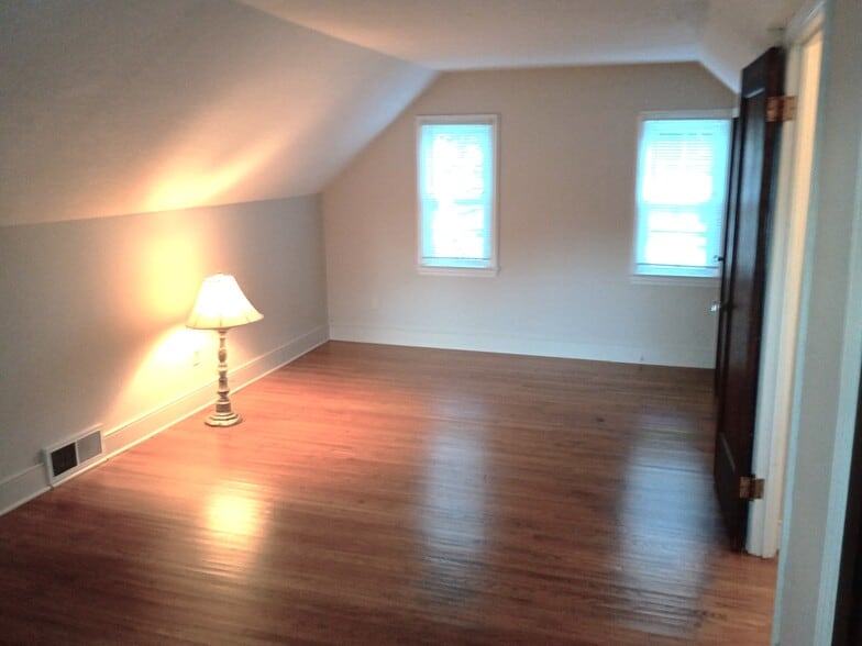 Master Bed Room - 3875 N Buffalo Rd