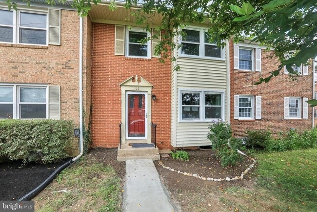 Primary Photo - 123 Davis Ave SW