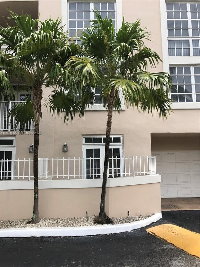 Building Photo - 1280 S Alhambra Cir