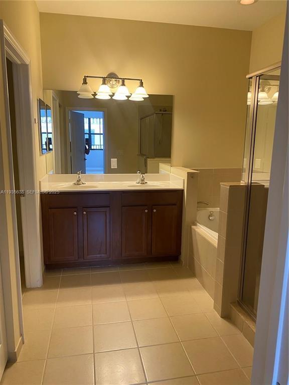 Building Photo - 9614 Waterview Way