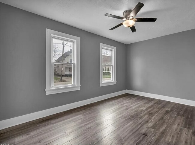 Building Photo - 3134 W 88th St