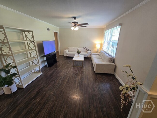 Building Photo - 5014 Spartan Dr
