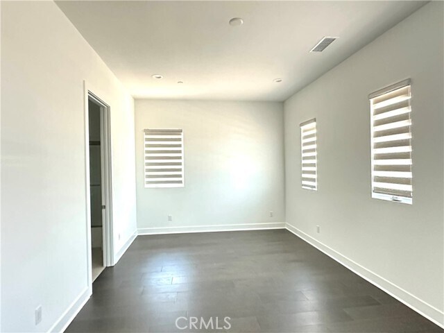 Building Photo - 20425 Edgewood Ct