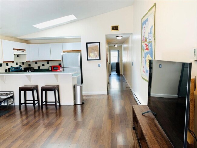 Building Photo - 35 Ashumet Rd