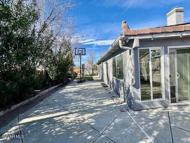 Building Photo - 44543 Overland Ave