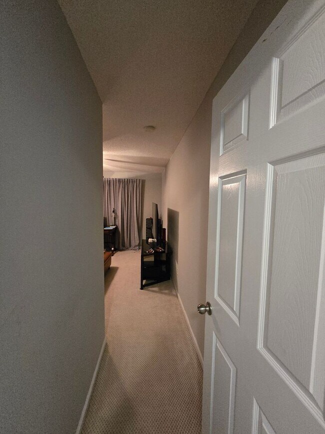 Building Photo - Woodland Park