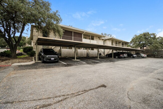 Building Photo - Fredericksburg_8415