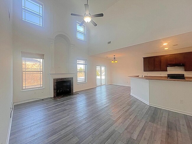 Building Photo - 301 Riverdale Rd