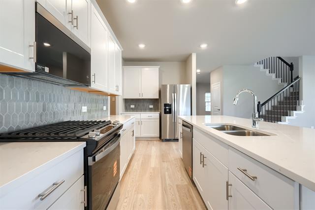 Building Photo - 603 Stagg St