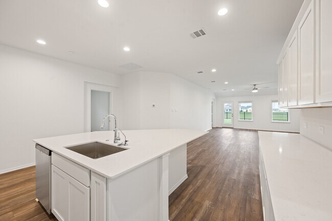 Building Photo - 3085 Emerald Ocean Dr
