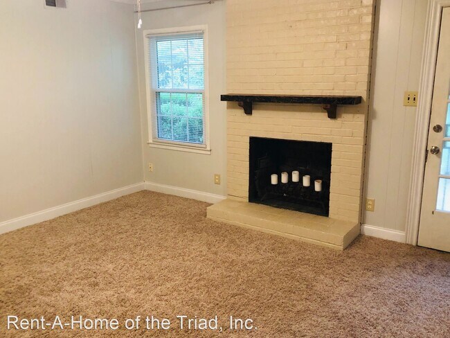 Building Photo - 3 br, 2 bath House - 4710 Beechcroft Drive