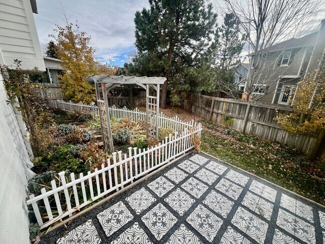 Building Photo - Beautifully Renovated 4-Bedroom Home in Canterberry Crossing