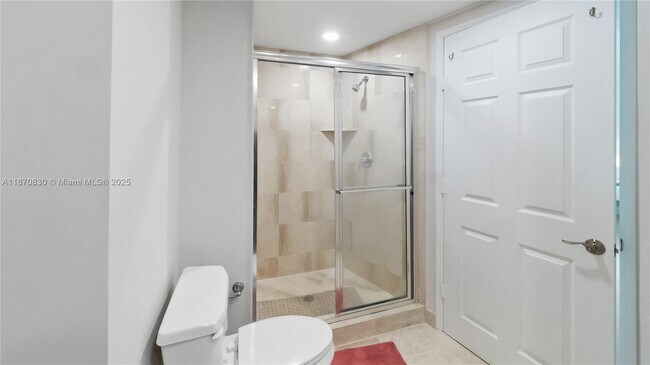 Building Photo - 3370 Hidden Bay Dr