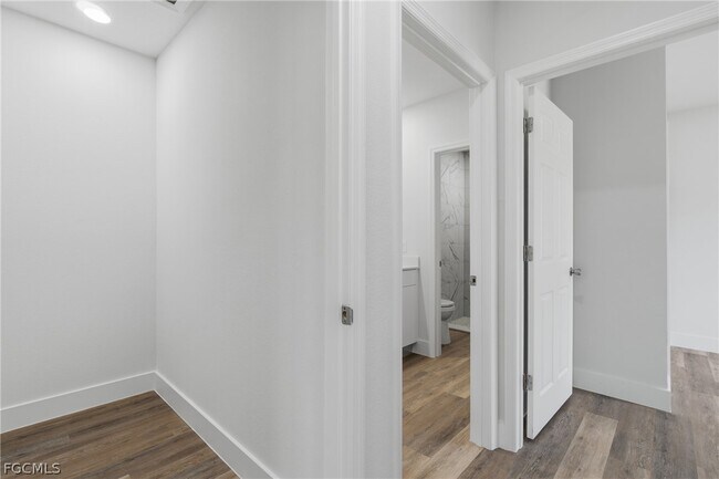 Building Photo - 325 Hermosa Ave