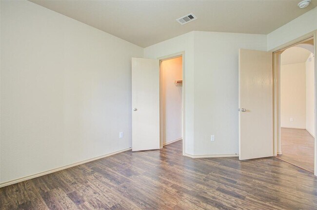 Building Photo - 3106 Cambridge Meadows Ln