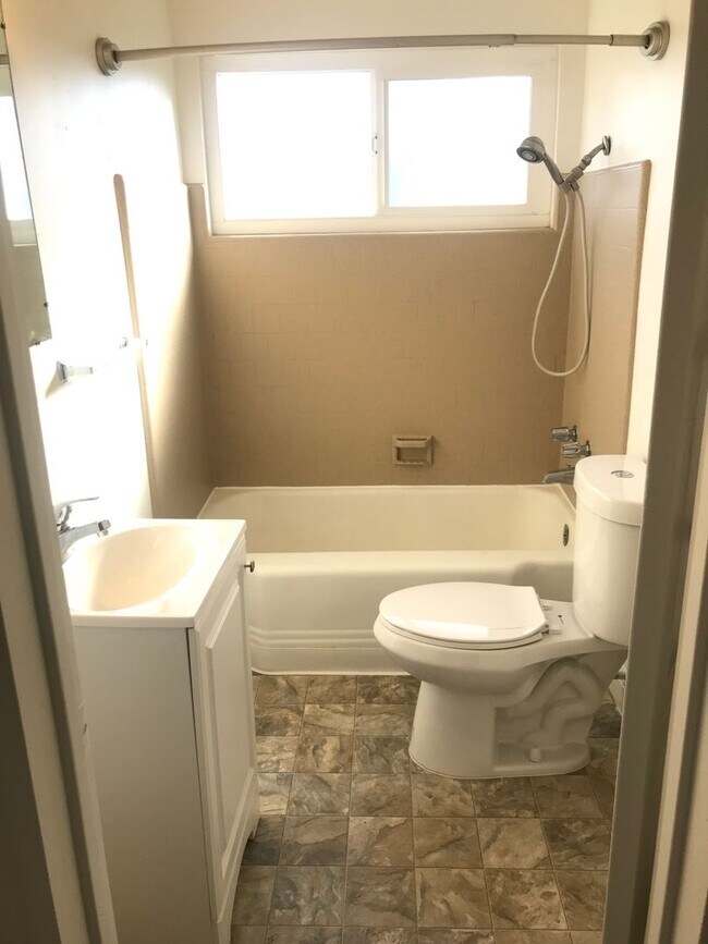 Building Photo - 1399001/51