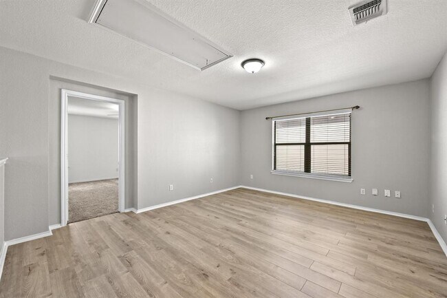 Building Photo - 9016 Stambourne St