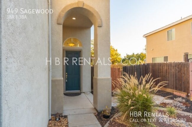 Building Photo - 949 Sagewood-