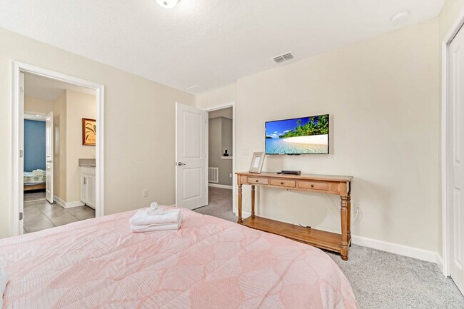 Building Photo - 9032 Stinger Dr