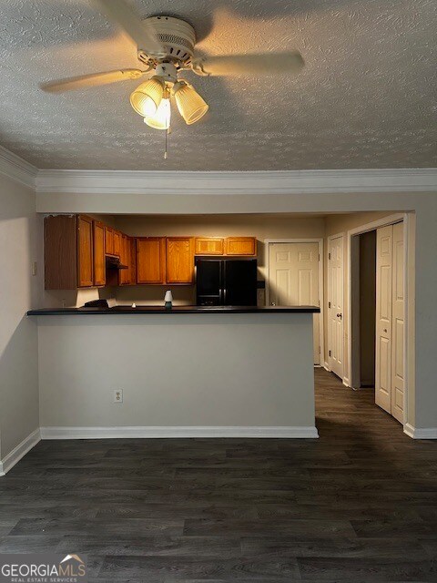 Building Photo - 5675 Hampton Ct