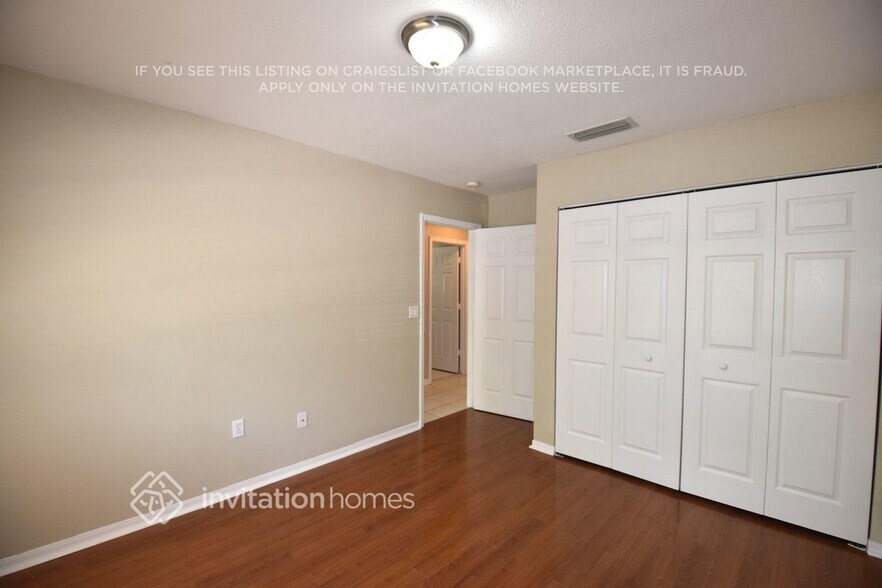 Building Photo - 16887 Crestview Ln