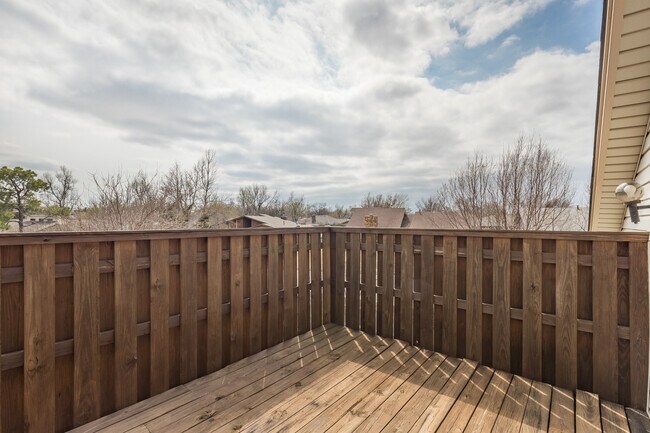 Building Photo - 9024 Northridge Dr