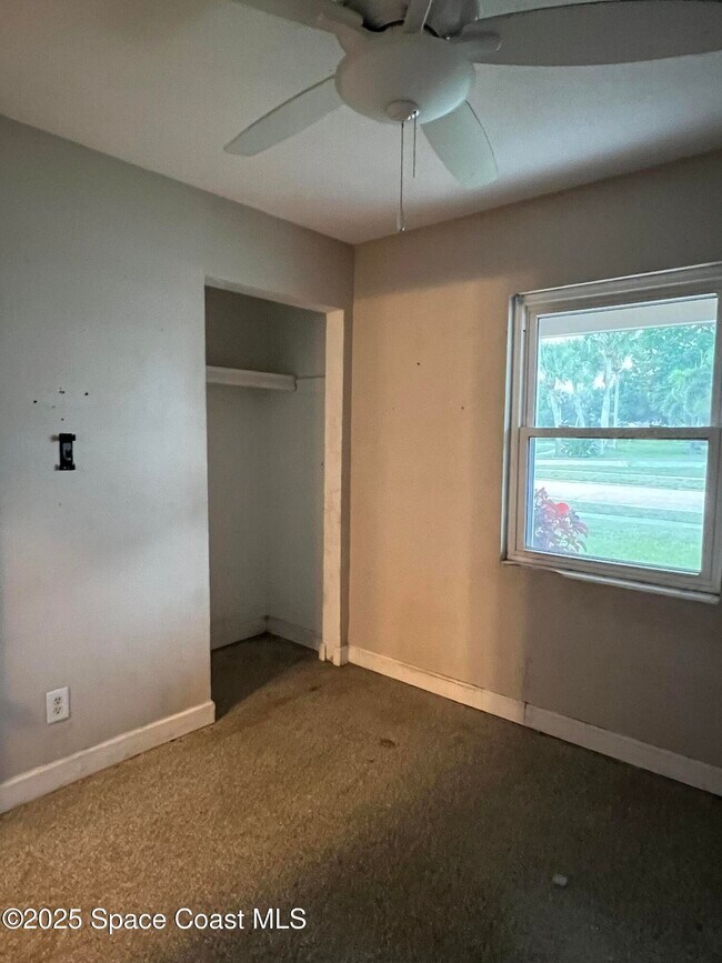 Building Photo - 976 Brewster Ln