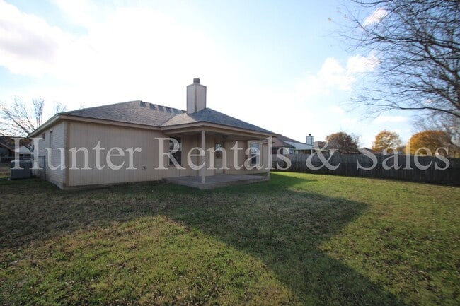 Building Photo - Southwest Killeen!