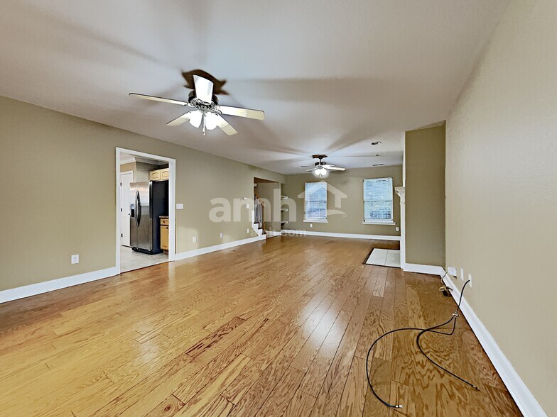 Building Photo - 5367 Summer Rose Blvd