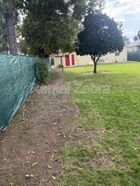 Building Photo - 1421 W 21st St