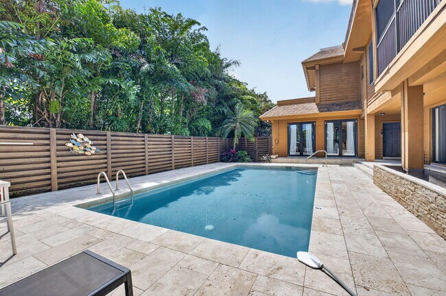 Building Photo - 122 Andrews Ave