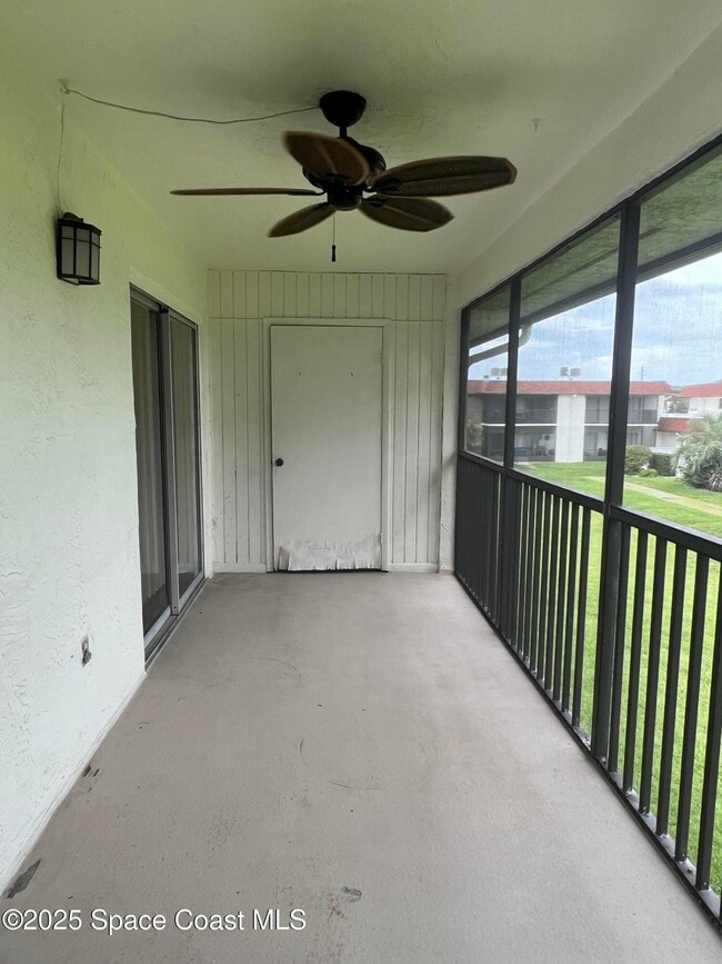 Building Photo - 200 St Lucie Ln