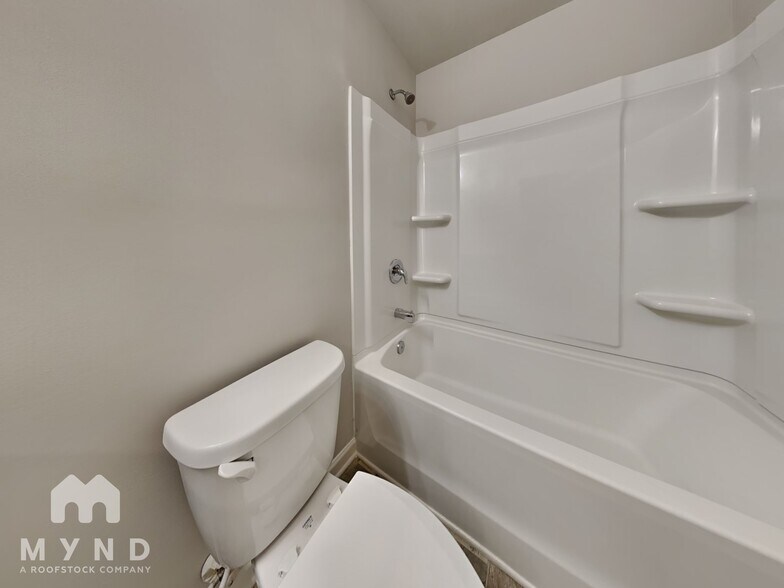 Building Photo - 2650 Parrish Ct