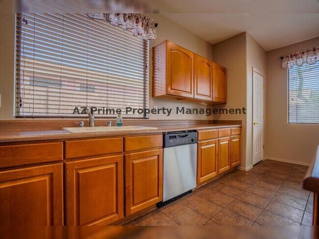 Building Photo - 17633 W Wind Song Ave