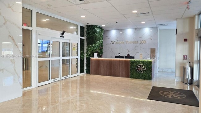 Building Photo - 250 174th St