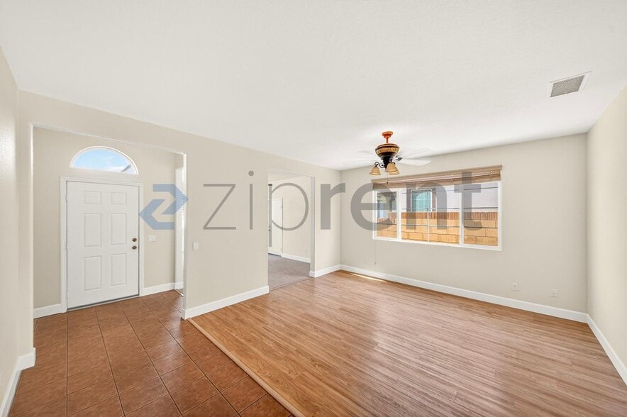 Building Photo - 6304 Starview Dr