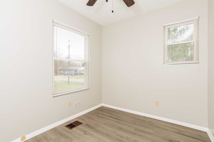 Building Photo - 2313 Rose Rd