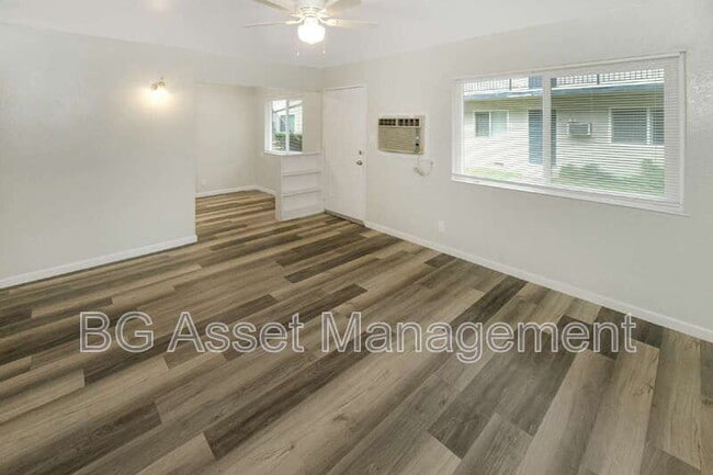 Building Photo - 1932 Ethan Wy