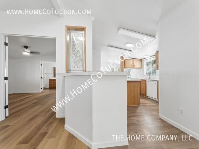 Building Photo - 5281 E Branding Iron Dr