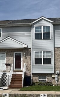 Building Photo - 408 Naughty Ln