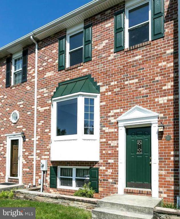 Building Photo - 23 Beloak Ct
