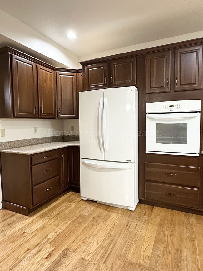 Building Photo - 4420 Cobbleskill Dr