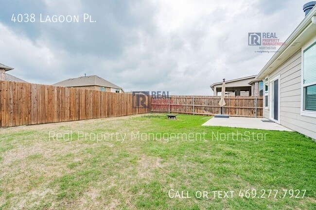 Building Photo - 4038 Lagoon Pl