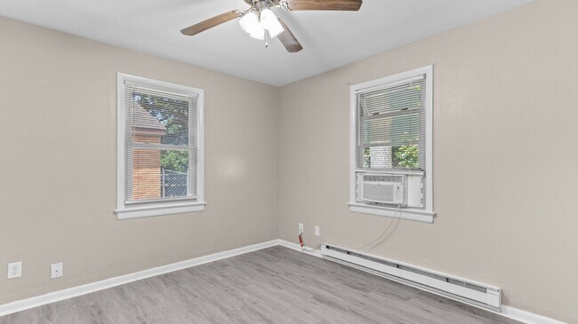 Building Photo - 9103 Hammett Ave