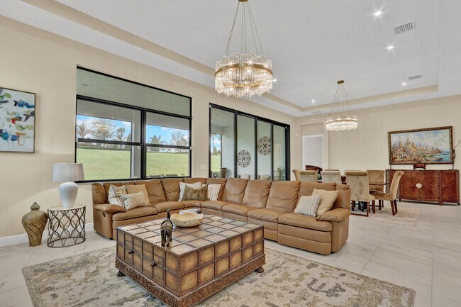 Building Photo - 9204 SW Arco Wy