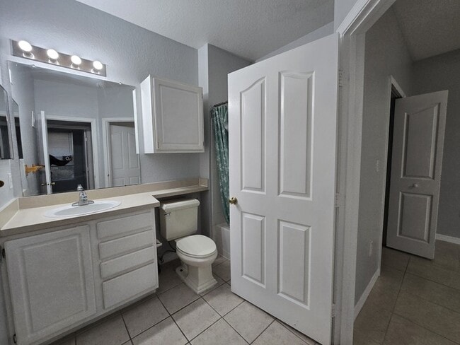Building Photo - Great 2 Bed 1 Bath Ground floor condo in Legacy Dunes Kissimmee, FL $1599